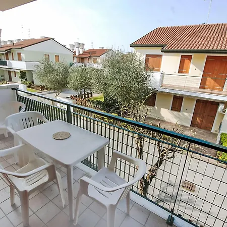Mediterraneo-16 By Interhome * Rosapineta