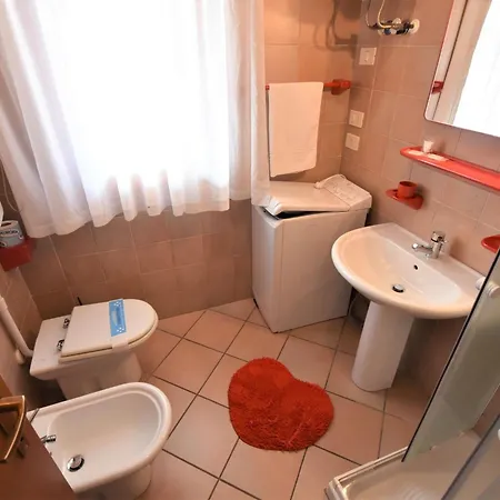 Mediterraneo-16 By Interhome Rosapineta